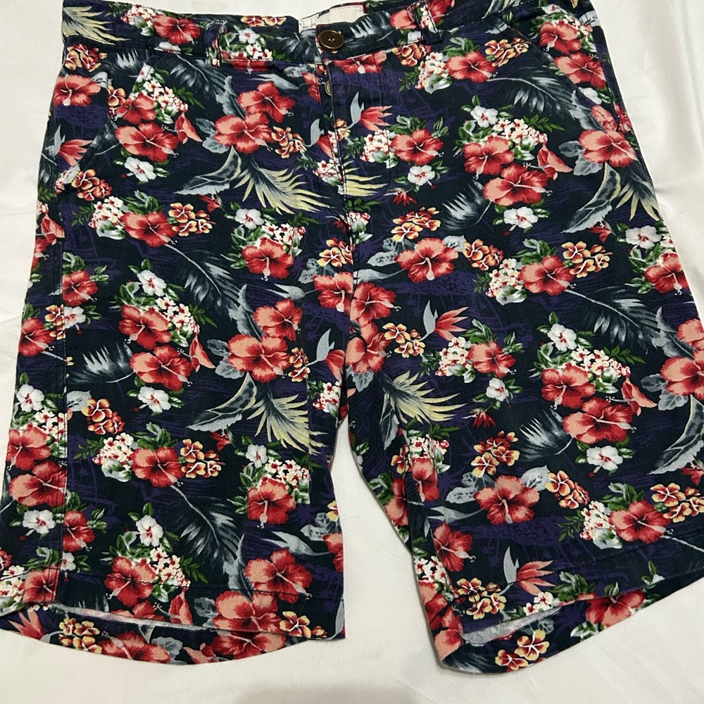Sovereign Code Navy Floral Men's Shorts